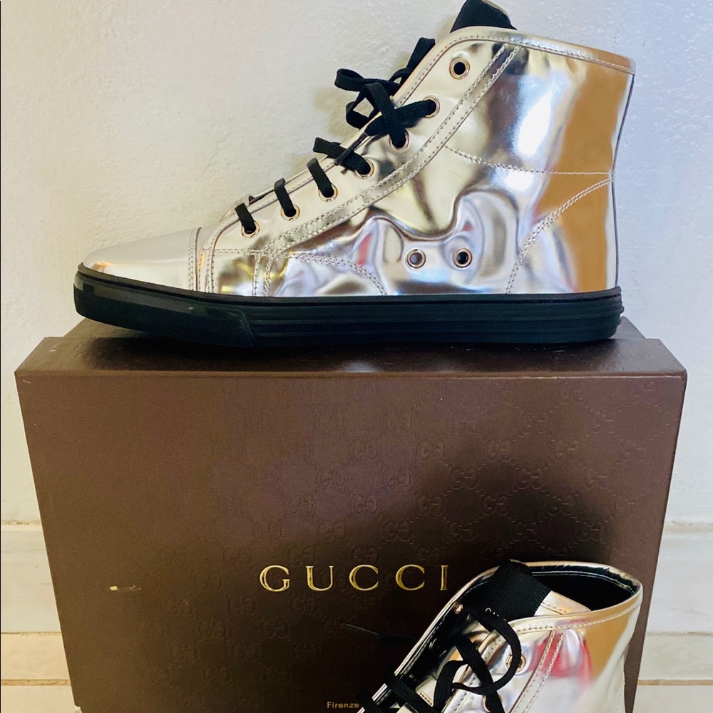 Gucci Glow Light Sneakers